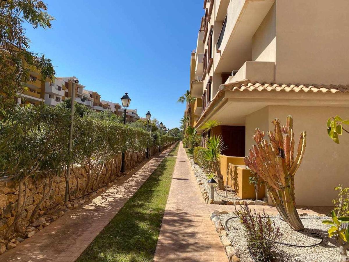 Acogedor Apartamento Al Lado De La Playa Аликанте Экстерьер фото